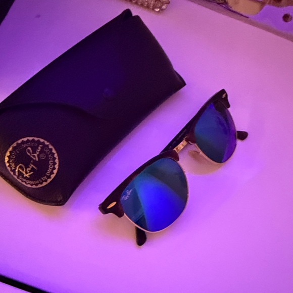 Unisex Ray-Ban Gold and Blue Sunglasses - Picture 3 of 3